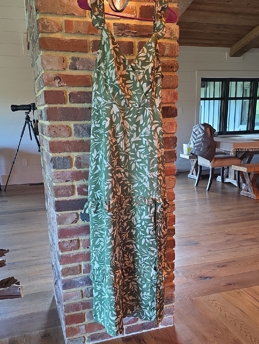 En Creme Floral Long Dress Size Large